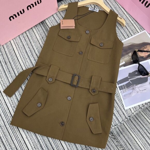 MIU MIU A short, sleeveless, brown gabardine dress - Picture 2 of 10